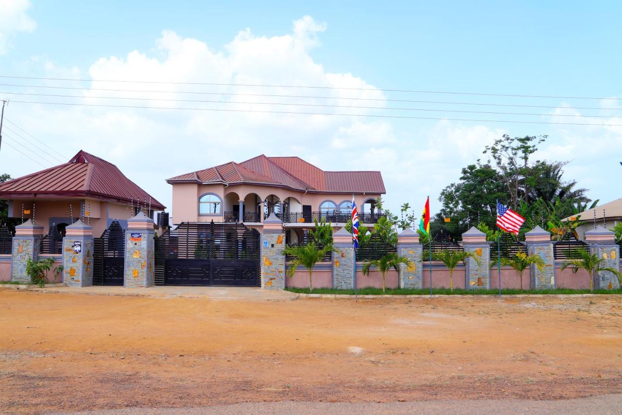 Osaah Bema Lodge Antoa エクステリア 写真