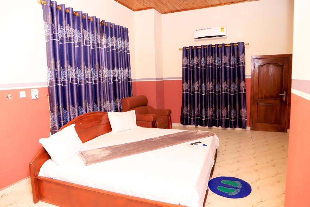 Osaah Bema Lodge Antoa エクステリア 写真